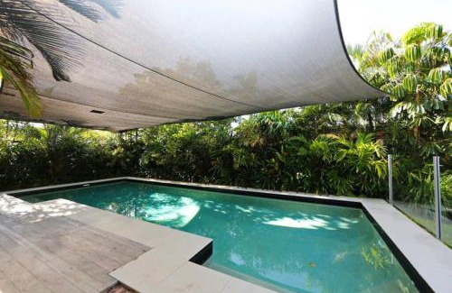 Mission Beach House | Tropika - Absolute Beachfront