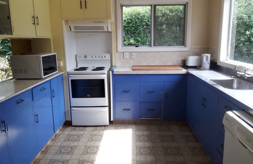 Ward House | Troqueer Farm Cottage - Rural idyll located between Blenheim & Kaikoura