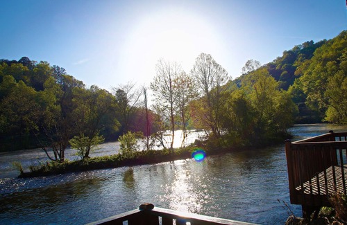Bryson City Cabin | Troutin' About - A cozy cabin on the river!