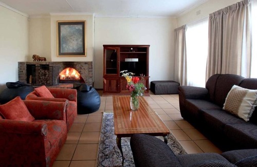 Emgwenya House | Troutways Private Retreat