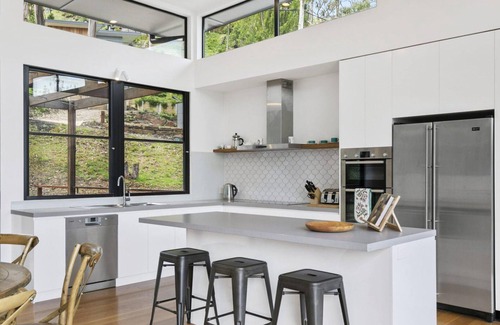 Wye River House | Trouvaille At Wye - Across the Road From Beach Free WIFI