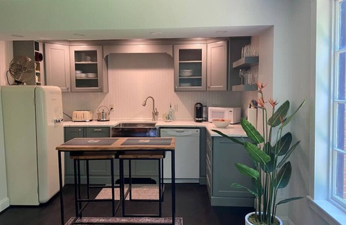 Harpers Ferry Apartment | Trouvaille House Suite 2 Parisian Apartment