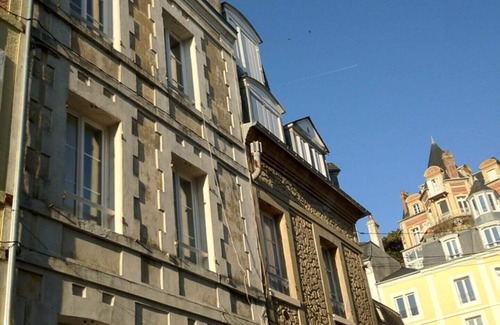 Trouville-sur-Mer Apartment | TROUVILLE CENTER Top floor facing south, quiet