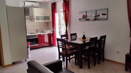 Trstenik Apartment | Trstenik, Karla
