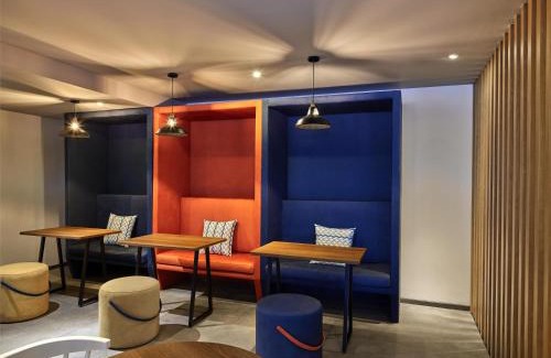 Bac Giang Hotel | Tru by Hilton Bac Giang City Centre