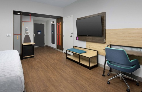 Lake City Hotel | Tru by Hilton Lake City