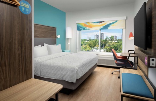 The Roads Hotel | Tru by Hilton Miami West Brickell