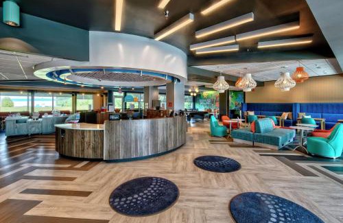 Hollins Hotel | Tru By Hilton Roanoke Hollins