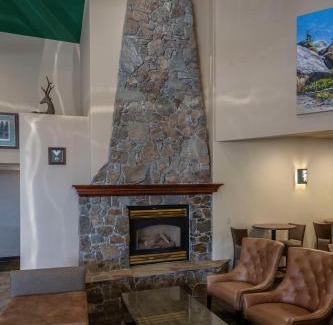 Truckee Hotel | Truckee Donner Lodge
