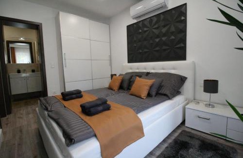 Szemeretelep Apartment | True Gem at the Airport by NeWave
