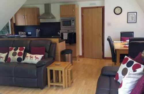 South Laggan Cabin | True North Lodge - A cozy wee getaway in the Scottish Highlands