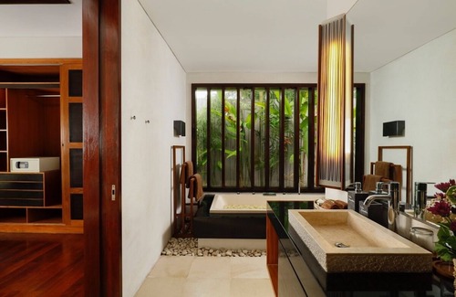 Jimbaran Bay Villa | True Oasis 3 Bedroom Villa in Jimbaran