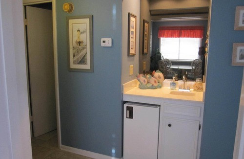 Myrtle Beach Condo | True Oceanfront-Pelican's Landing Top Floor, Corner! Sept & Oct Bookings Avail!