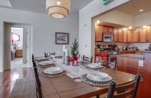 Central Vermont- Killington Condo | True ski in/out condo at The Lodges - Trailside Luxury w/pool & hot tub access