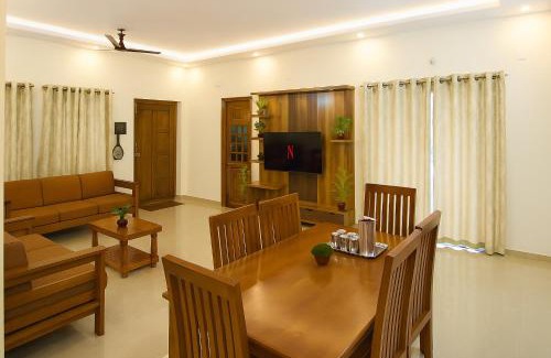 Tirupati Apartment | TrueLife Presidential Suites - 3BHK Luxurious AC Apartments - Breakfast Included - Best Location - Modular Kitchen - Super fast WiFi, 55 Smart TV, 250 Jio Channels - RO water system -3 bathrooms - Easy access to all Temples - Top service with lots of love