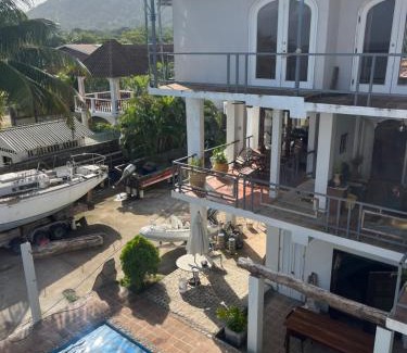 Trujillo Bed & Breakfast | Trujillo sail club