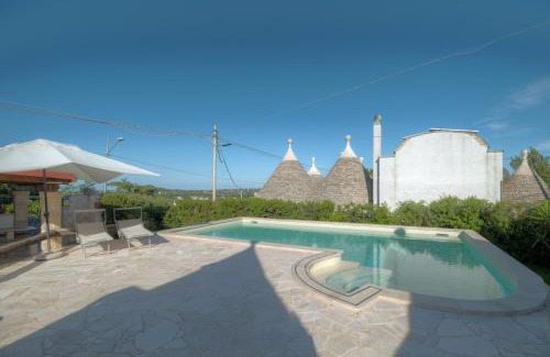Locorotondo Apartment | Trulli La Piazzetta by Rentbeat