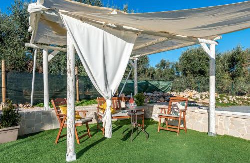 San Vito dei Normanni Villa | Trullo Delle Ginestre Private Pool - Happy Rentals