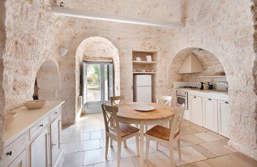 Locorotondo House | Trullo in Locorotondo with Underground Pool