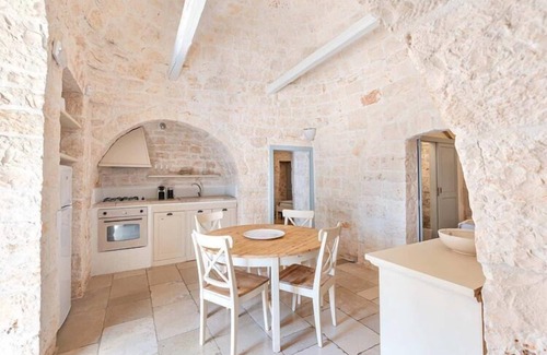 Locorotondo House | Trullo in Locorotondo with Underground Pool