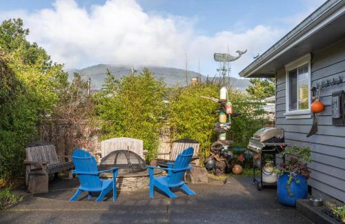 Manzanita House | Truly a Treasure by AvantStay Walk to Beach Patio