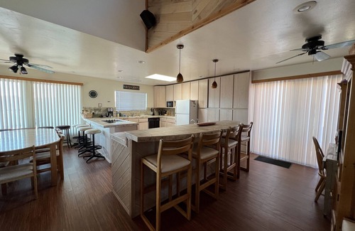 Oak Shores House | Truly Outdoor Living at Lake Nacimiento