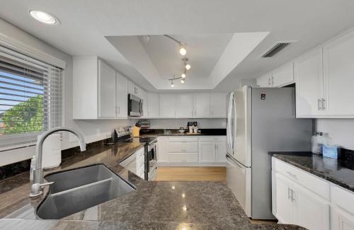 Cottonwood House | Truro Sun Lakes