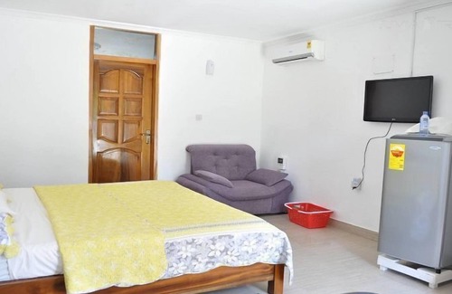 Sekondi-Takoradi Hotel | Trust Lodge