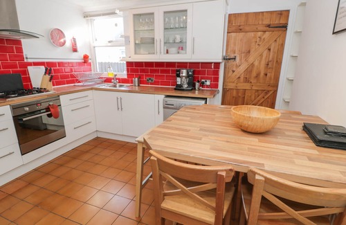 Gallt Y Foel Cottage | TRYFAN, pet friendly, with open fire in Llanberis