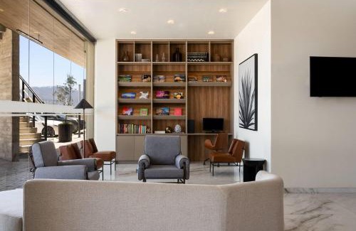Ciudad Guzman Hotel | TRYP By Wyndham Ciudad Guzmán UTTSA