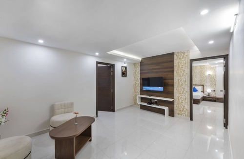 Bommasandra Hotel | TS Royal Grand - Attibele, Hosur
