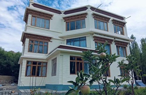Leh House | Tsabgyat Homestay