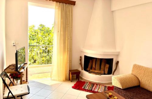 Aliko House | Tsaousi Apartments