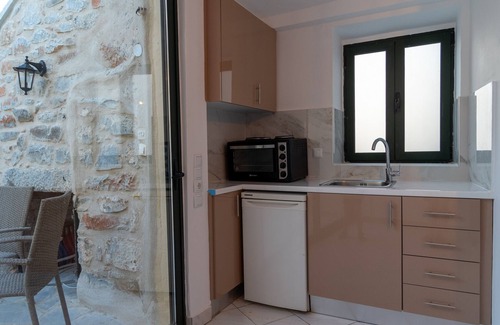 Omales Apartment | Tsopakas Avli Studio,Near tavern,Beach,Mani