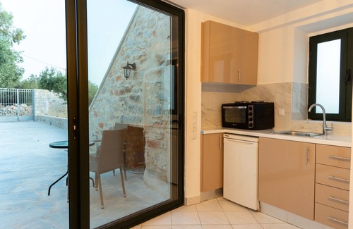 Omales Apartment | Tsopakas Avli Studio,Near tavern,Beach,Mani
