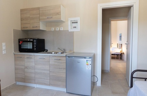 Omales Apartment | Tsopakas Koudounopetra apartment for 4,Mani