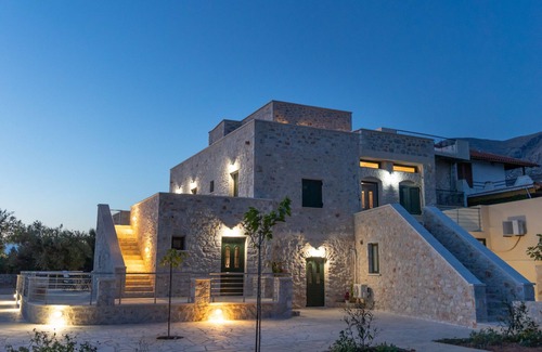 Omales Apartment | Tsopakas Koudounopetra apartment for 4,Mani