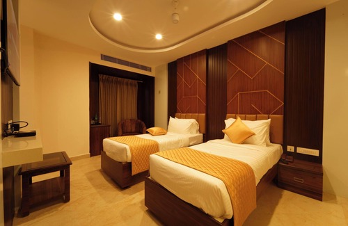 Tiruvannamalai Hotel | TSR Vivitha Grand