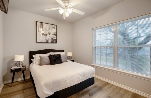 MacGregor Apartment | TSU | Med Ctr | Heart of Houston | Luxury & Comfort