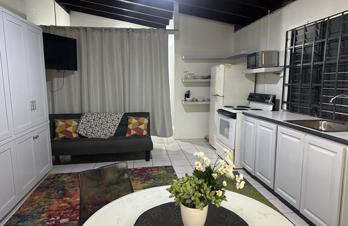 Maraval Apartment | Charming studio with WiFi and AC in amazing Maraval