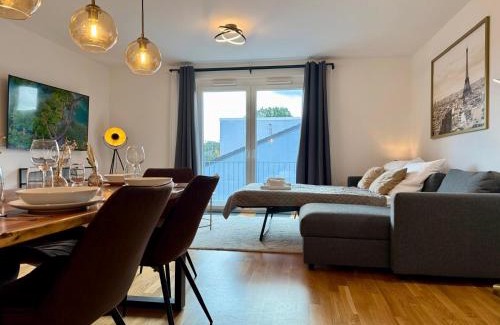 Schwarzenbek Apartment | TT Living Apartment Schwarzenbek I 2 Zimmer I 4 Betten I Balkon I TG-Stellplatz
