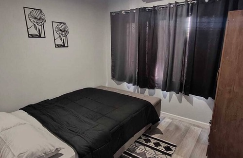 Arouca Apartment | 3-bedroom apartment in awesome Dabadie/Piarco with AC