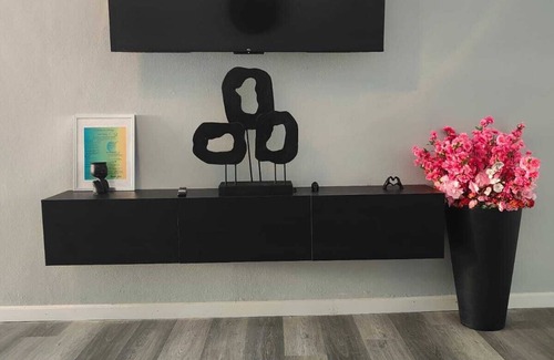 Arouca Apartment | 3-bedroom apartment in awesome Dabadie/Piarco with AC