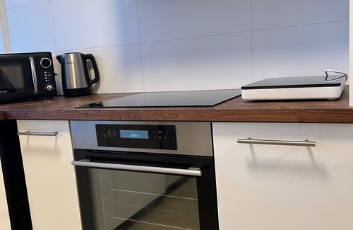 Municipality of Delft Bed & Breakfast | TU DELFT 7min Campus-Room Chloe west room 3