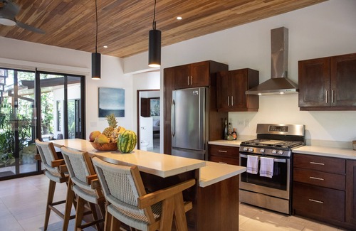 Nosara House | TUANIS: Modern 2 Bdrm Home in North Guiones, Walk to shops, dining & Beach