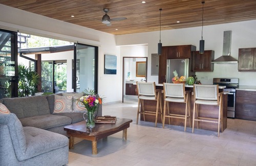 Nosara House | TUANIS: Modern 2 Bdrm Home in North Guiones, Walk to shops, dining & Beach