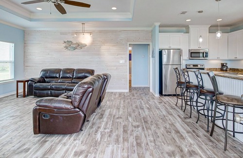 Port Bolivar House | Tuck'd Away - Beautiful home on a canal. Great for fishing!
