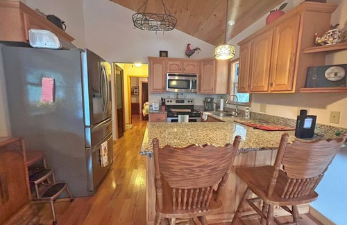 Cherokee House | Tuckasegee Cabin- Riverfront one bedroom