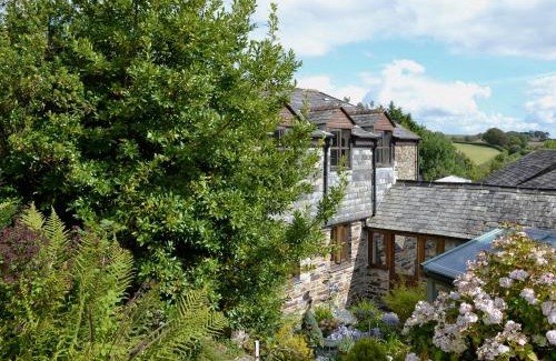 Linkinhorne House | Tucked Away