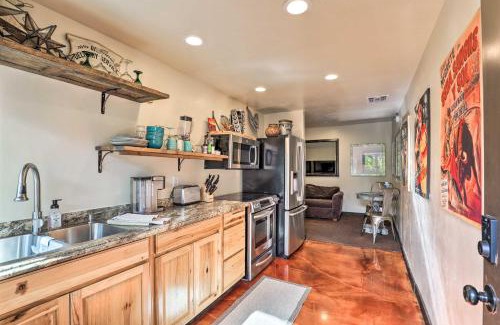 Tucson House | Tucson Casita with Courtyard, Hot Tub and Fire Pits!